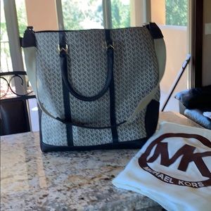 Authentic Michael Kors Tote